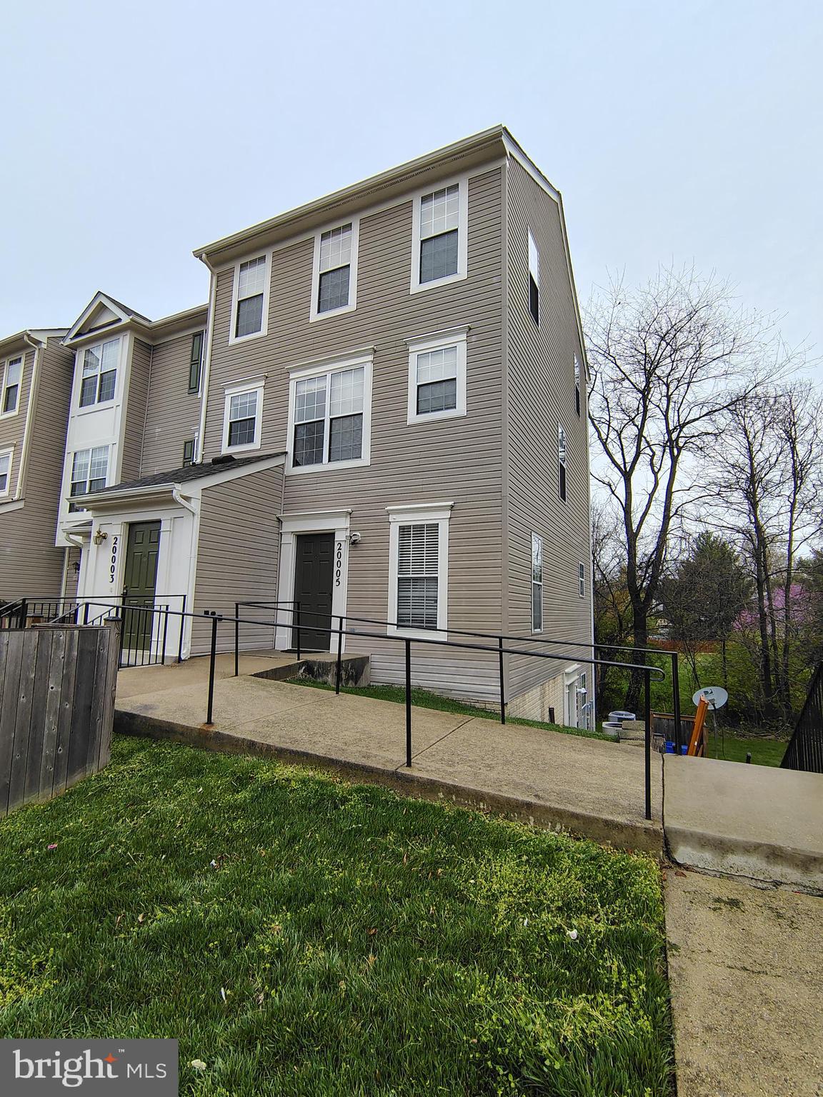 20005 DUNSTABLE CIRCLE 103-24