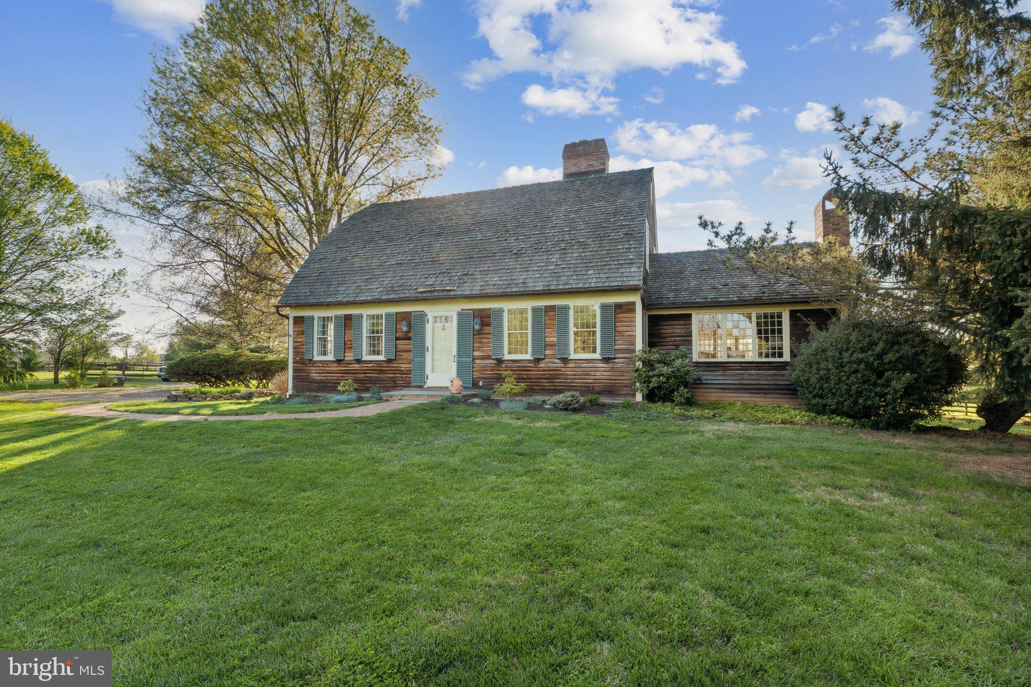 22818 HOWARD CHAPEL ROAD