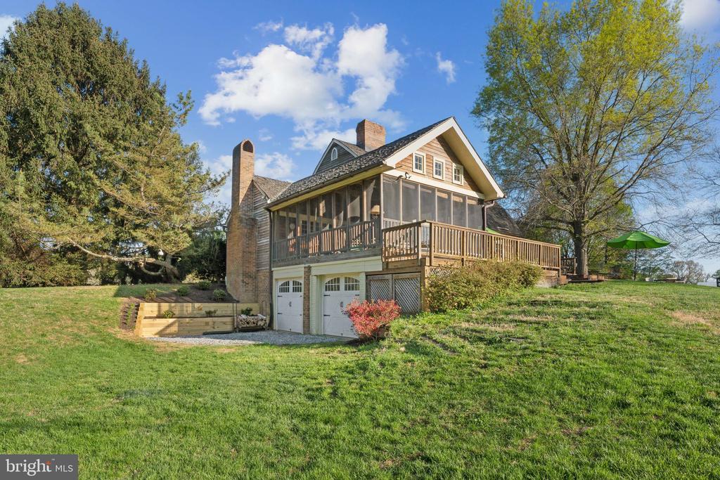 22818 HOWARD CHAPEL ROAD