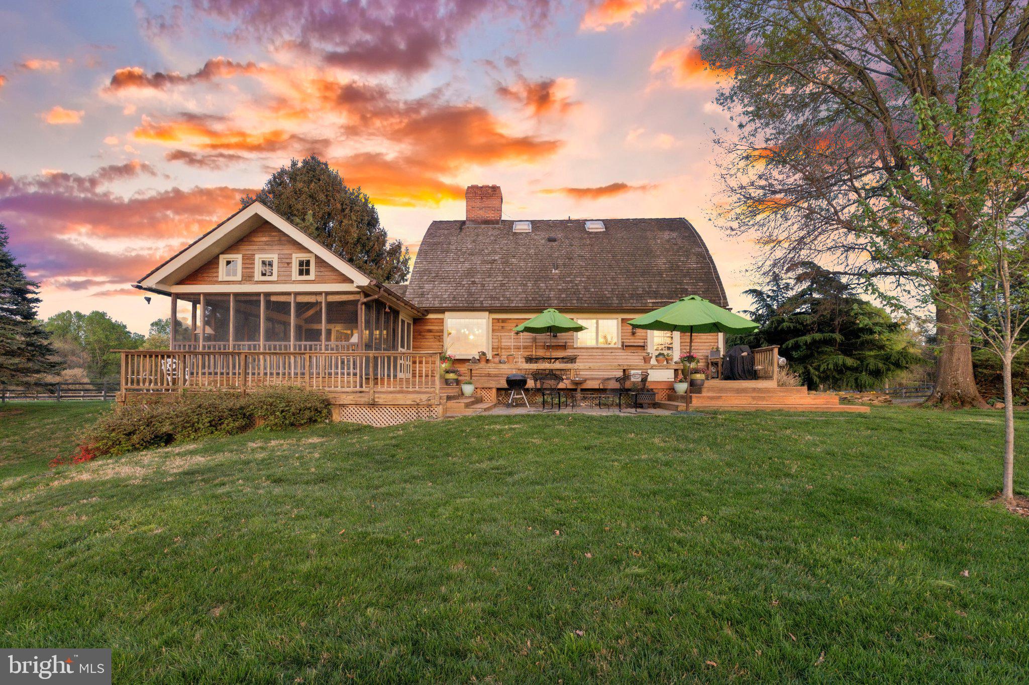 22818 HOWARD CHAPEL ROAD
