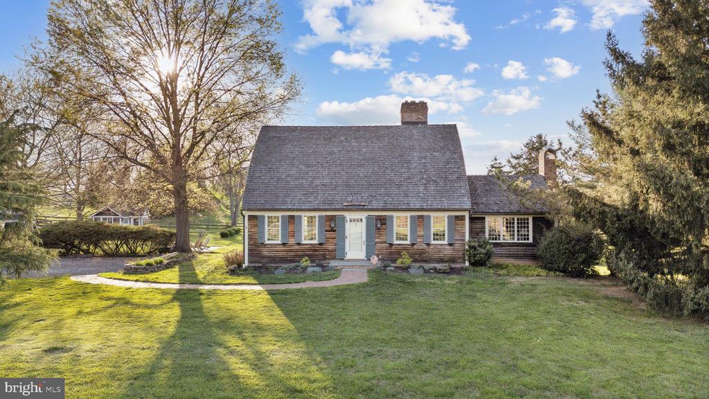 22818 HOWARD CHAPEL ROAD