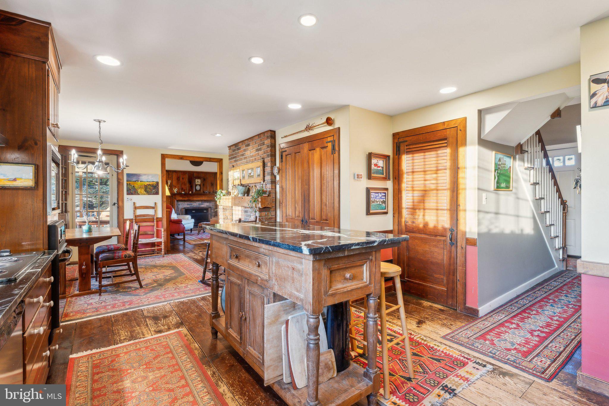 22818 HOWARD CHAPEL ROAD