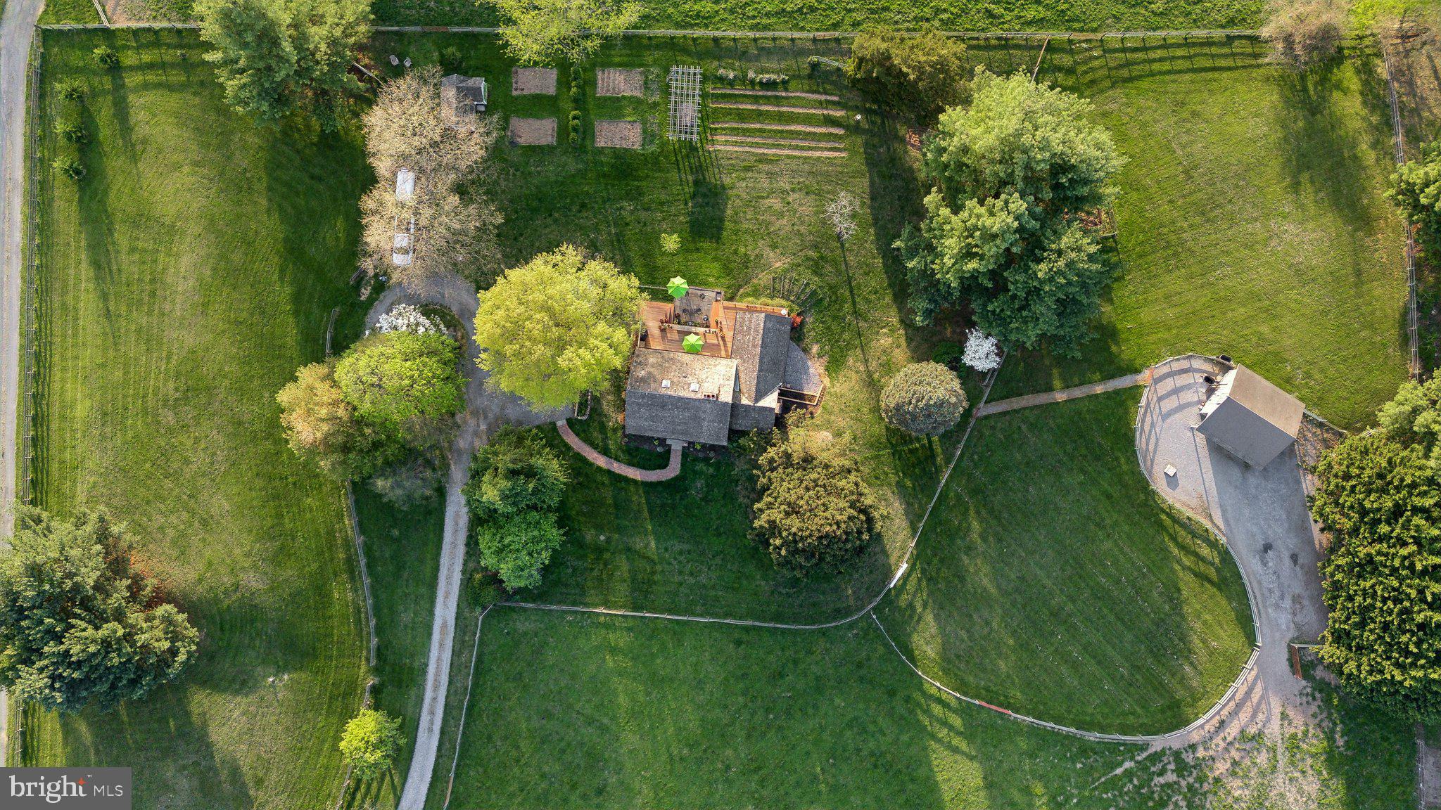 22818 HOWARD CHAPEL ROAD