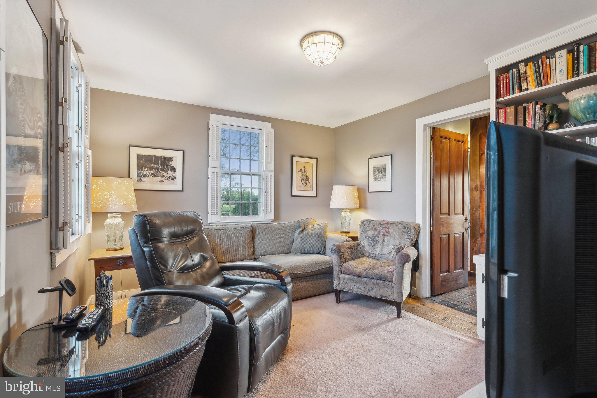 22818 HOWARD CHAPEL ROAD