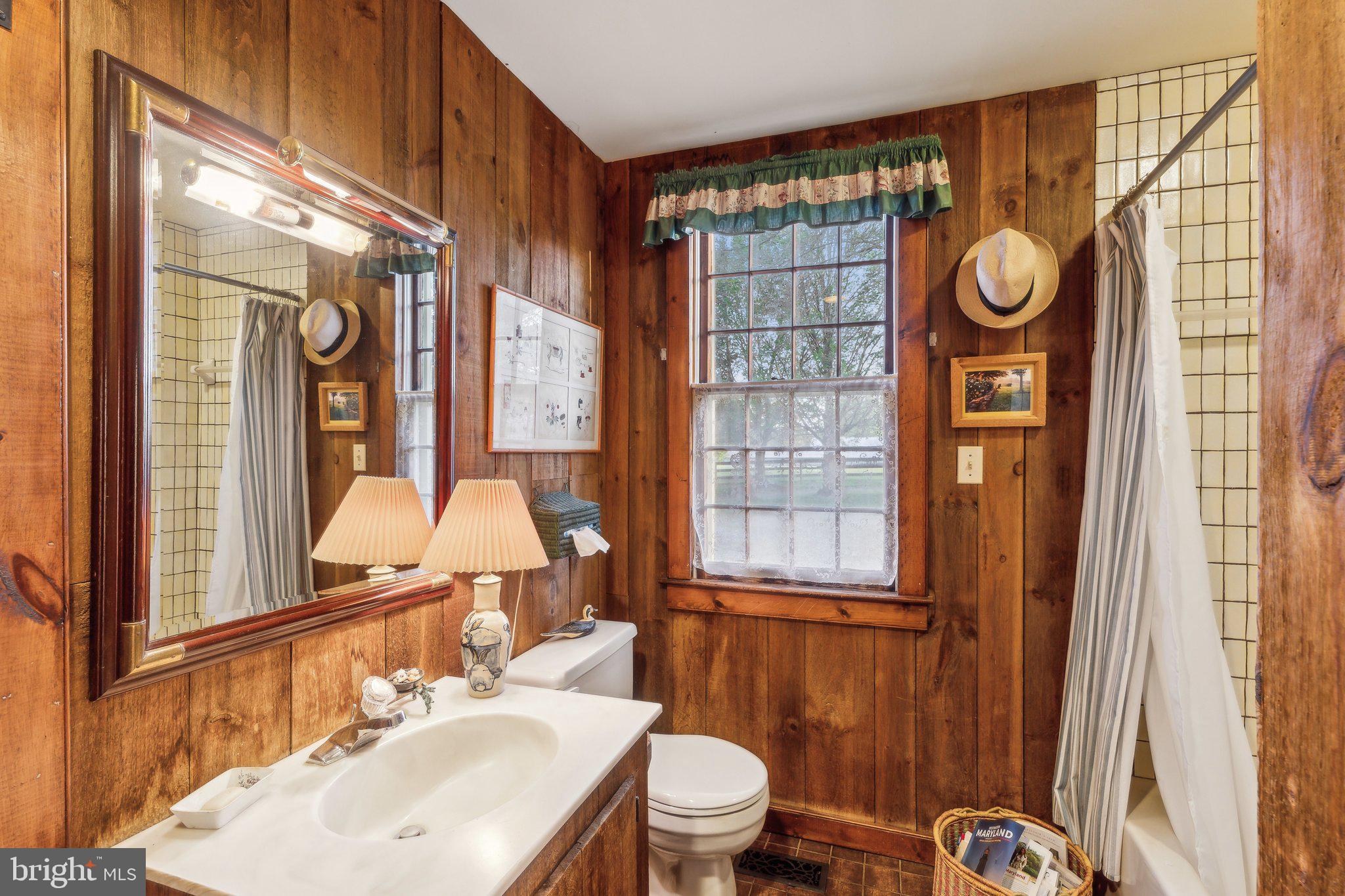 22818 HOWARD CHAPEL ROAD