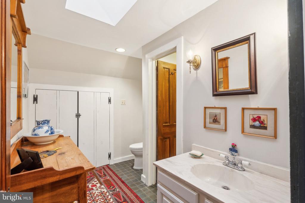 22818 HOWARD CHAPEL ROAD