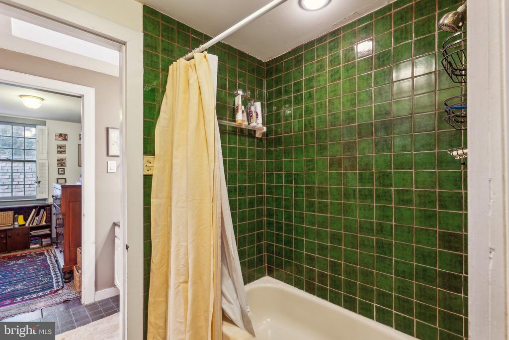22818 HOWARD CHAPEL ROAD