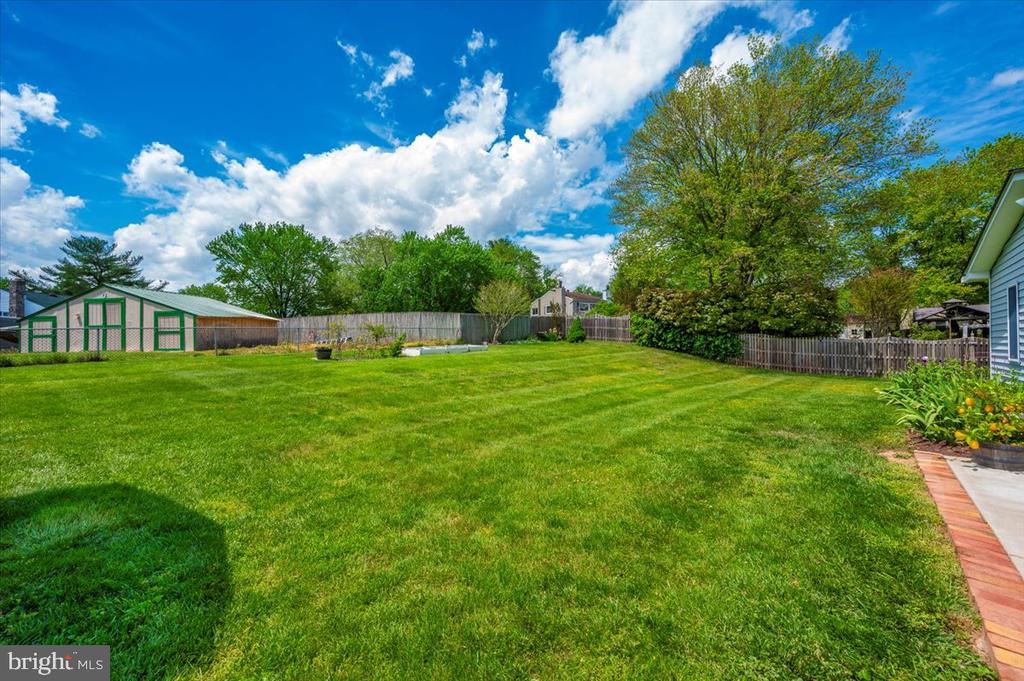 17400 HUGHES ROAD