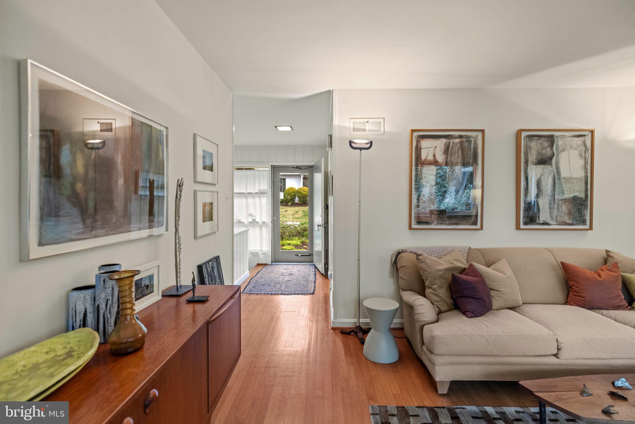 8711 BRIERLY COURT