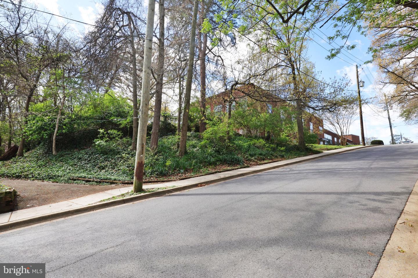 117 Elm Ave