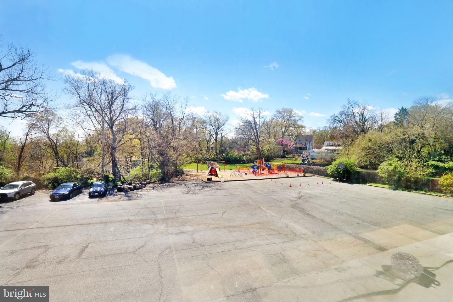 117 Elm Ave