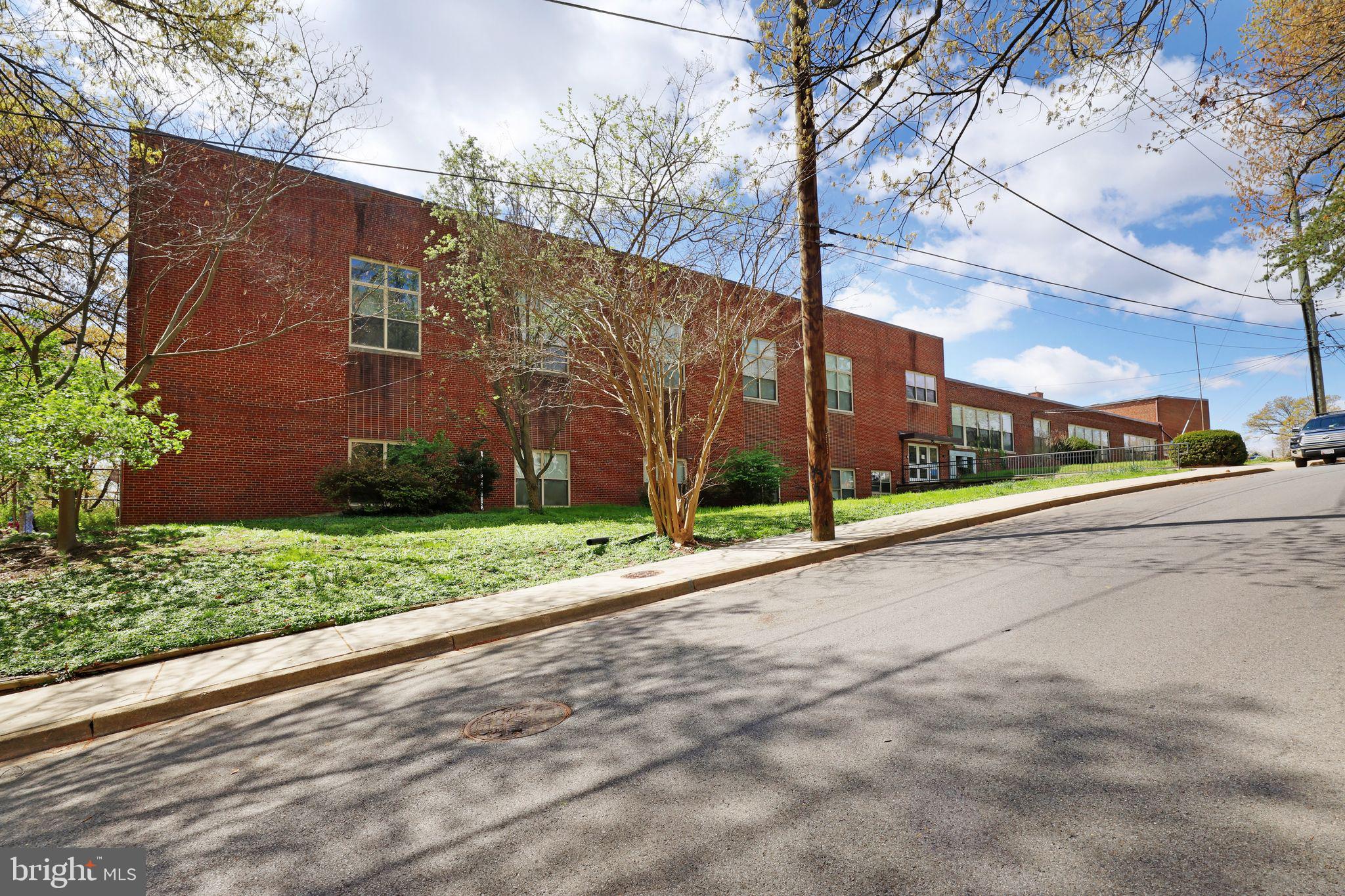 117 Elm Ave