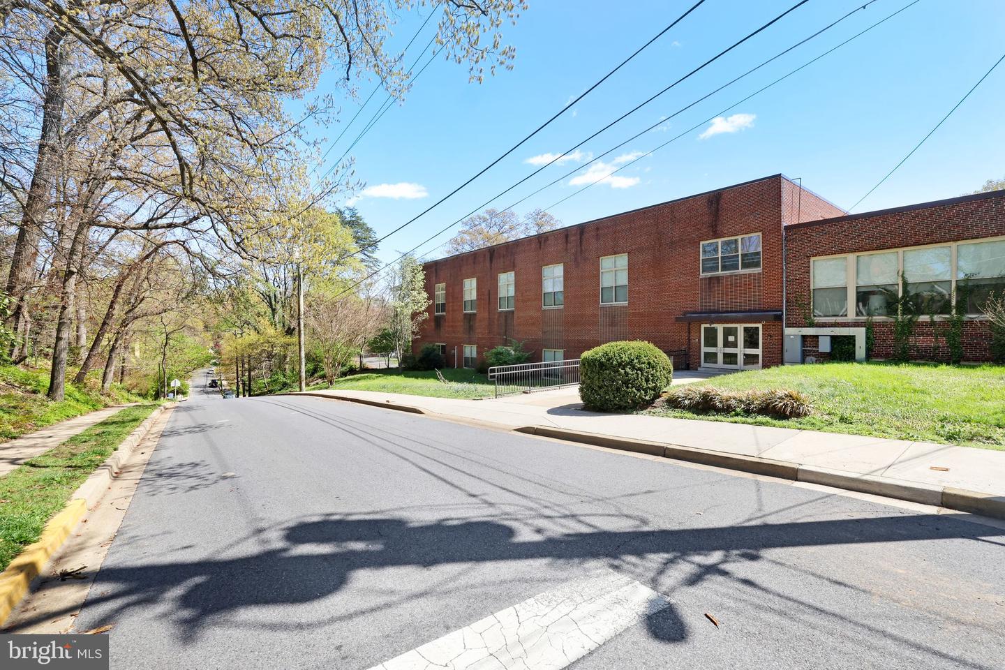 117 Elm Ave