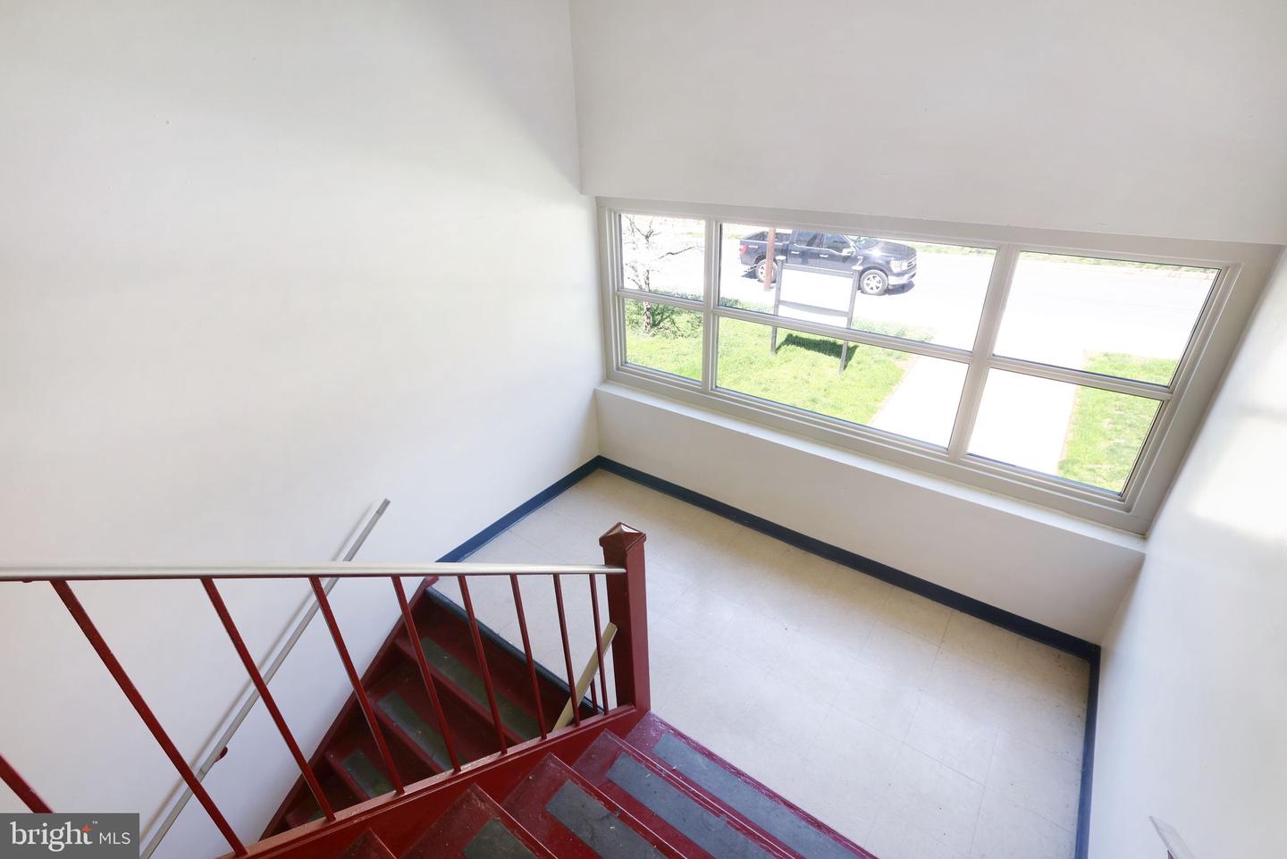 117 Elm Ave