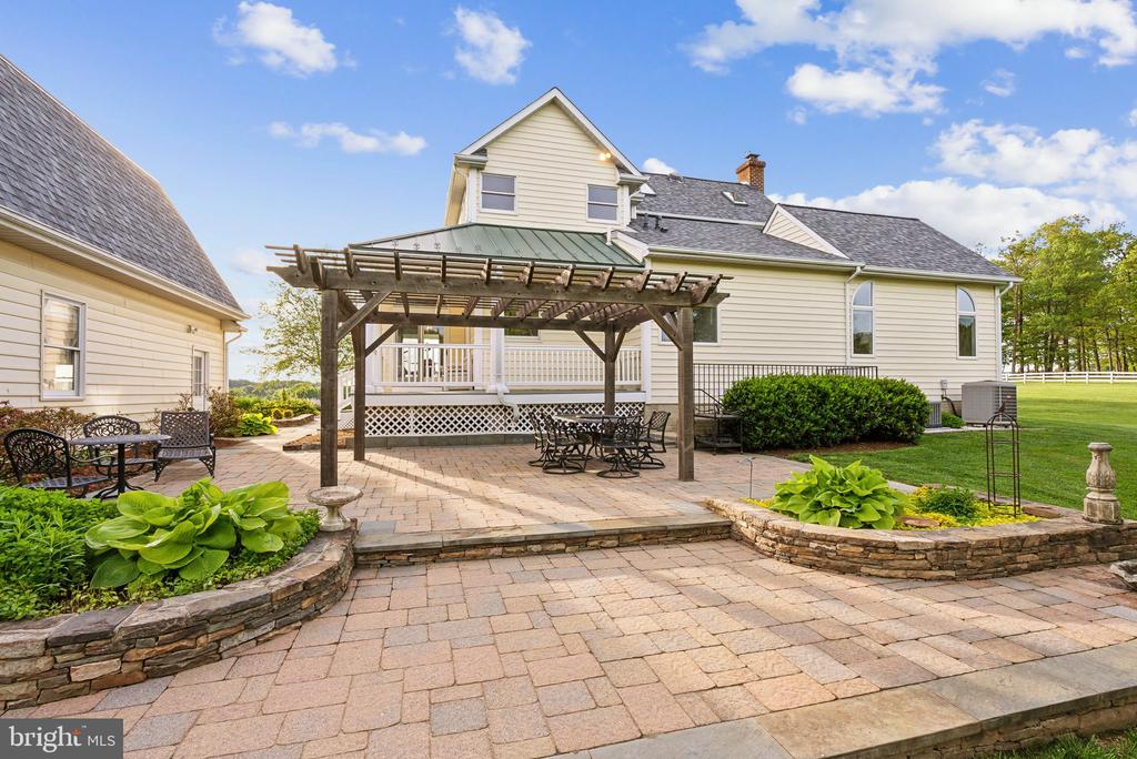 20437 PEACH TREE ROAD