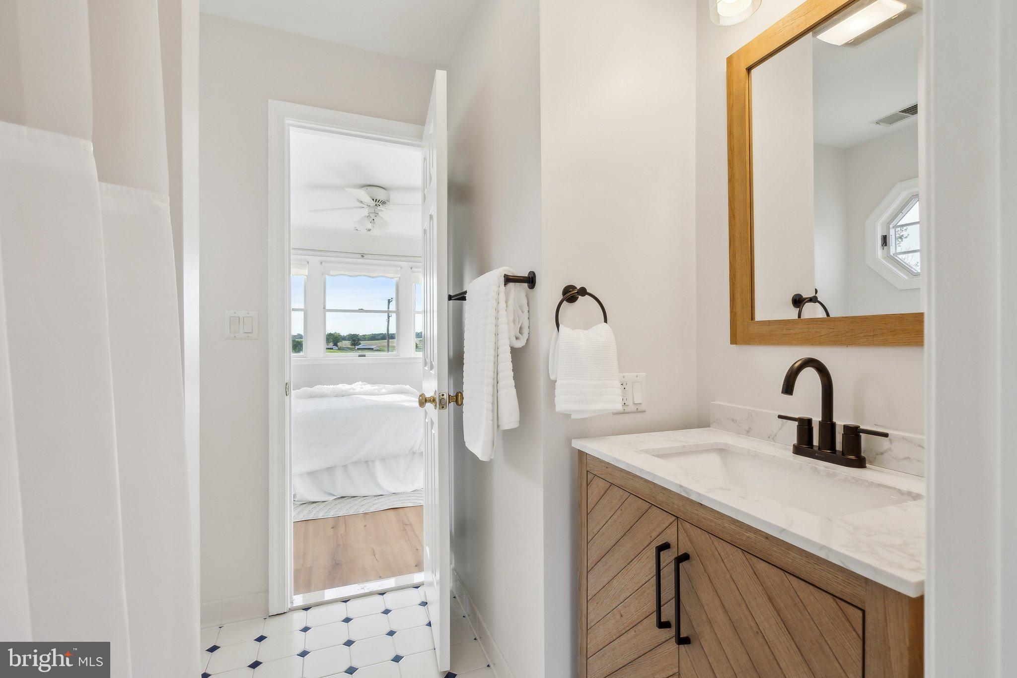 20437 PEACH TREE ROAD