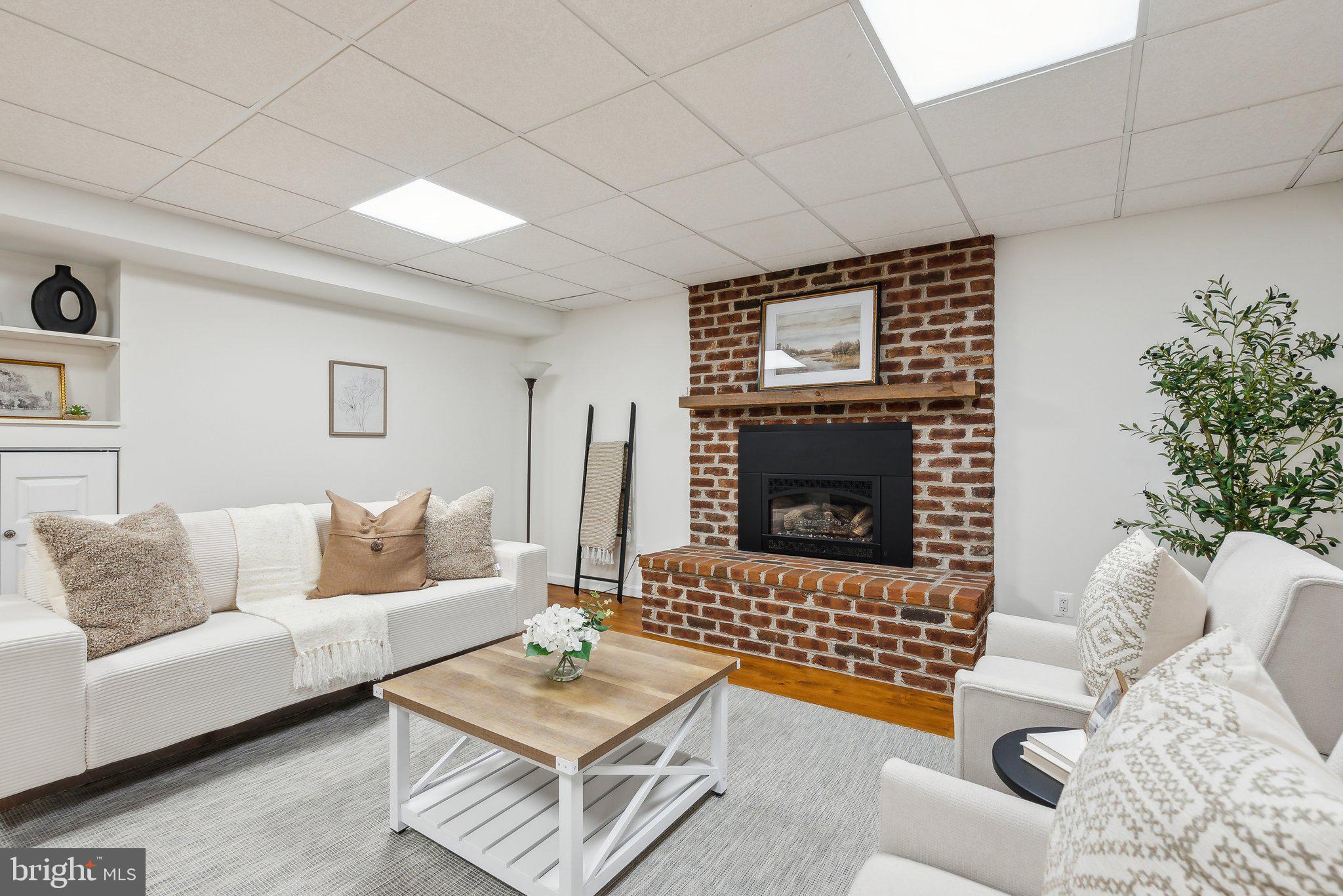 20437 PEACH TREE ROAD