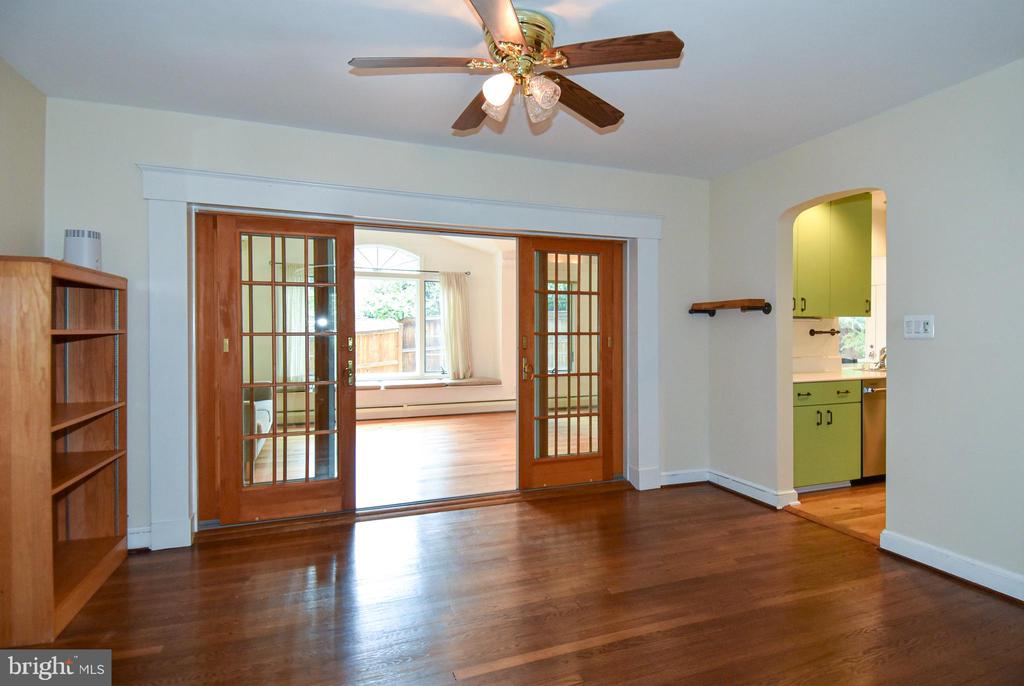 8205 MEADOWBROOK LANE
