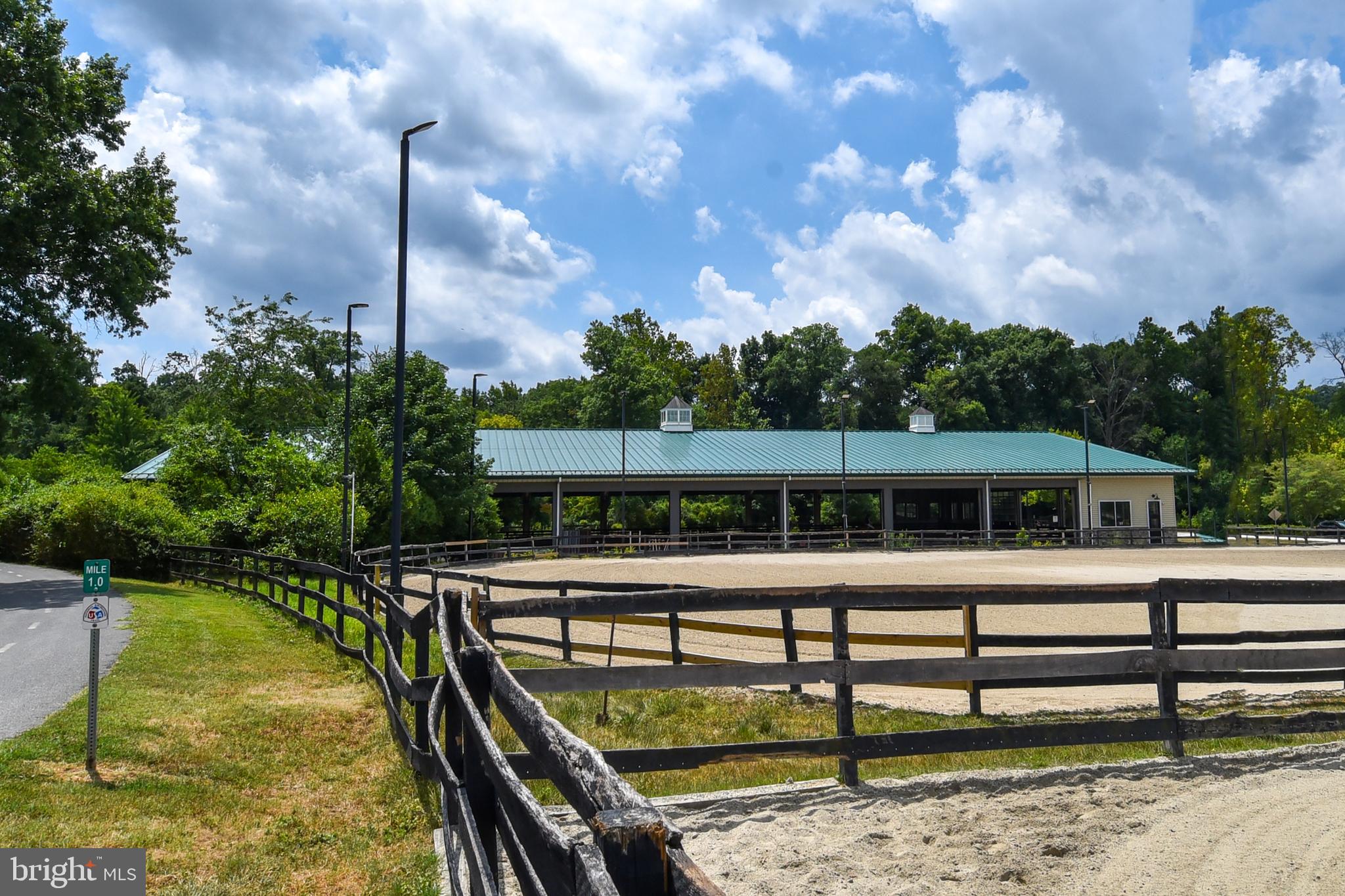 8205 MEADOWBROOK LANE