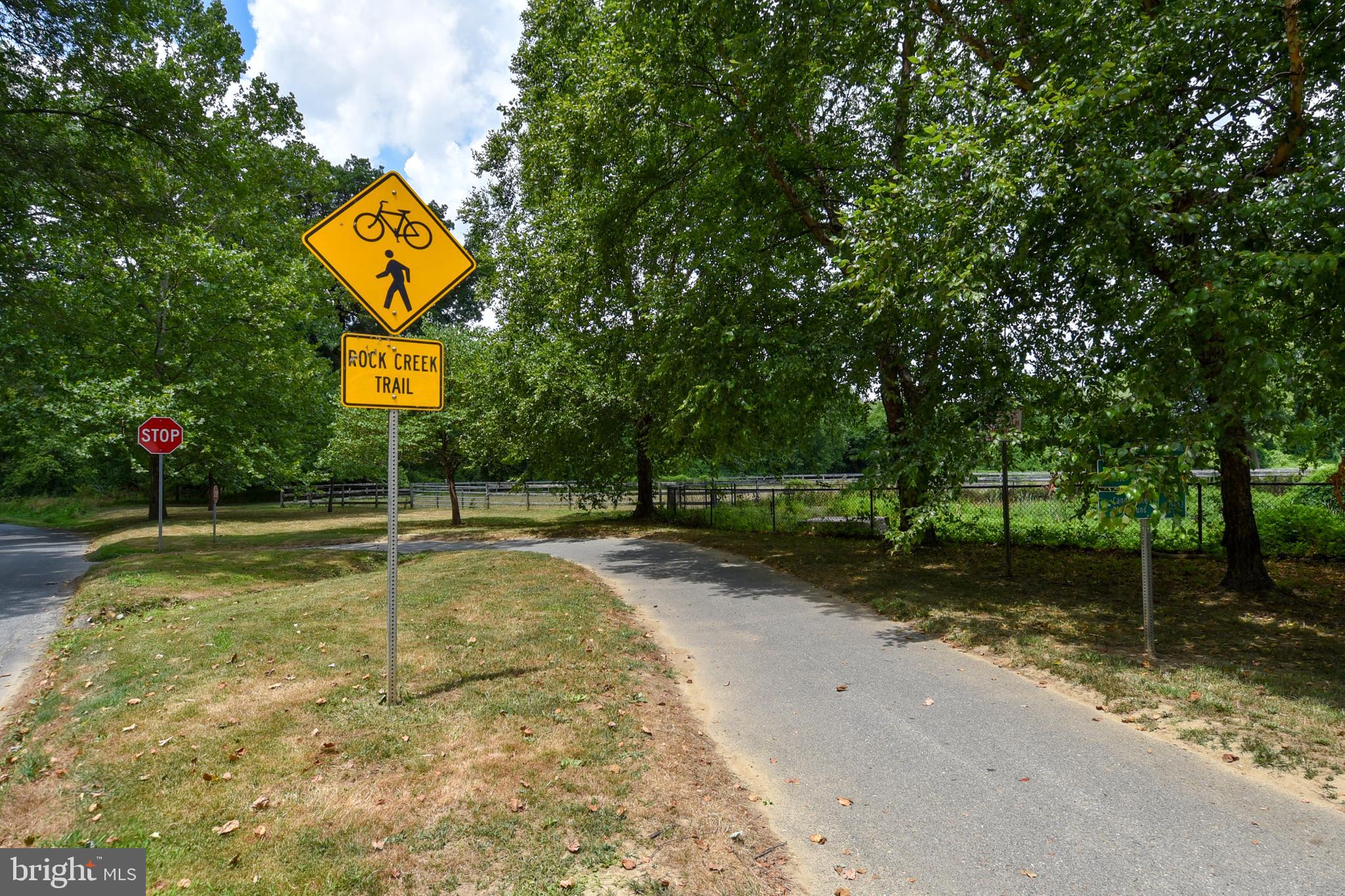 8205 MEADOWBROOK LANE