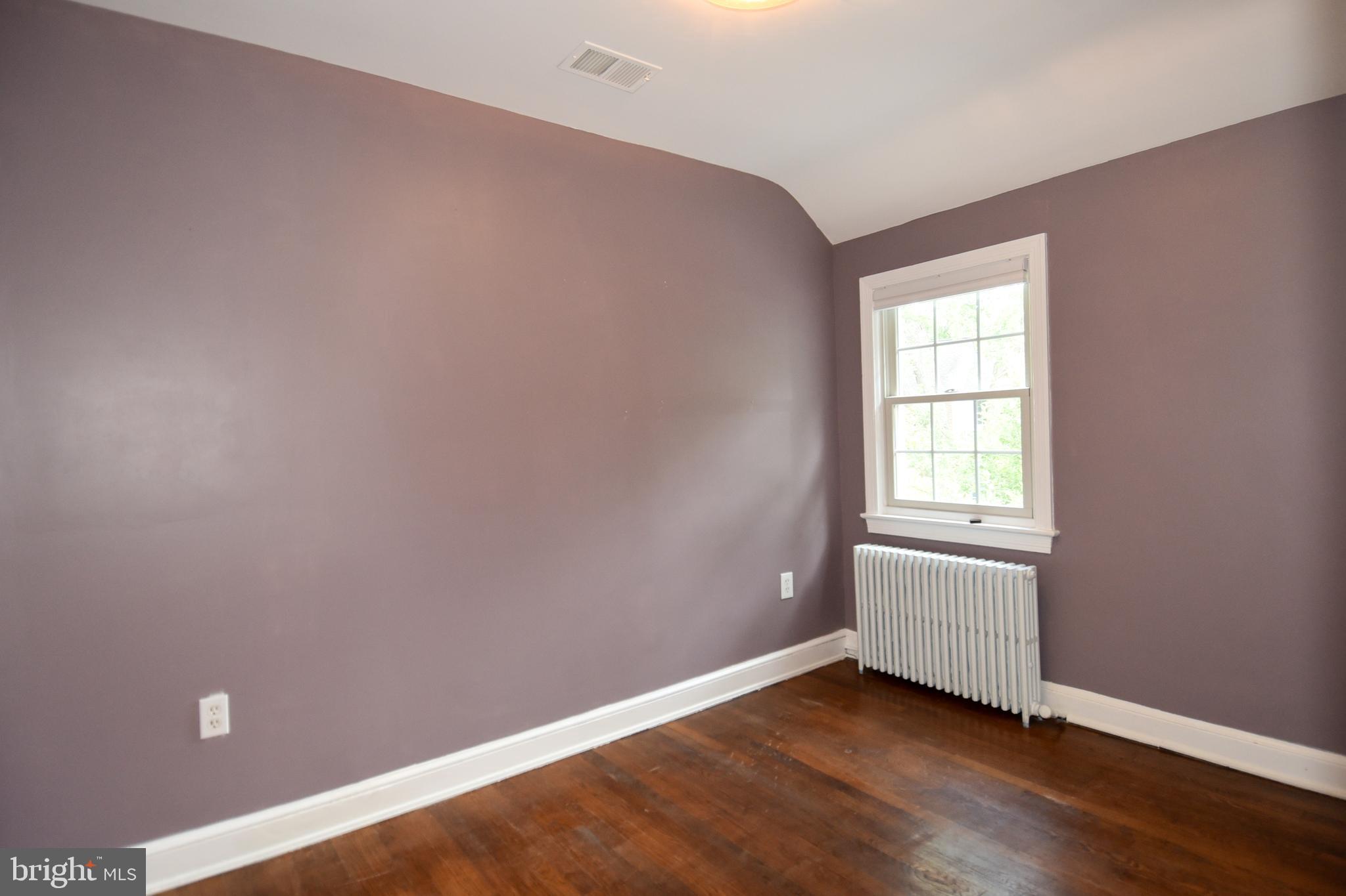 8205 MEADOWBROOK LANE