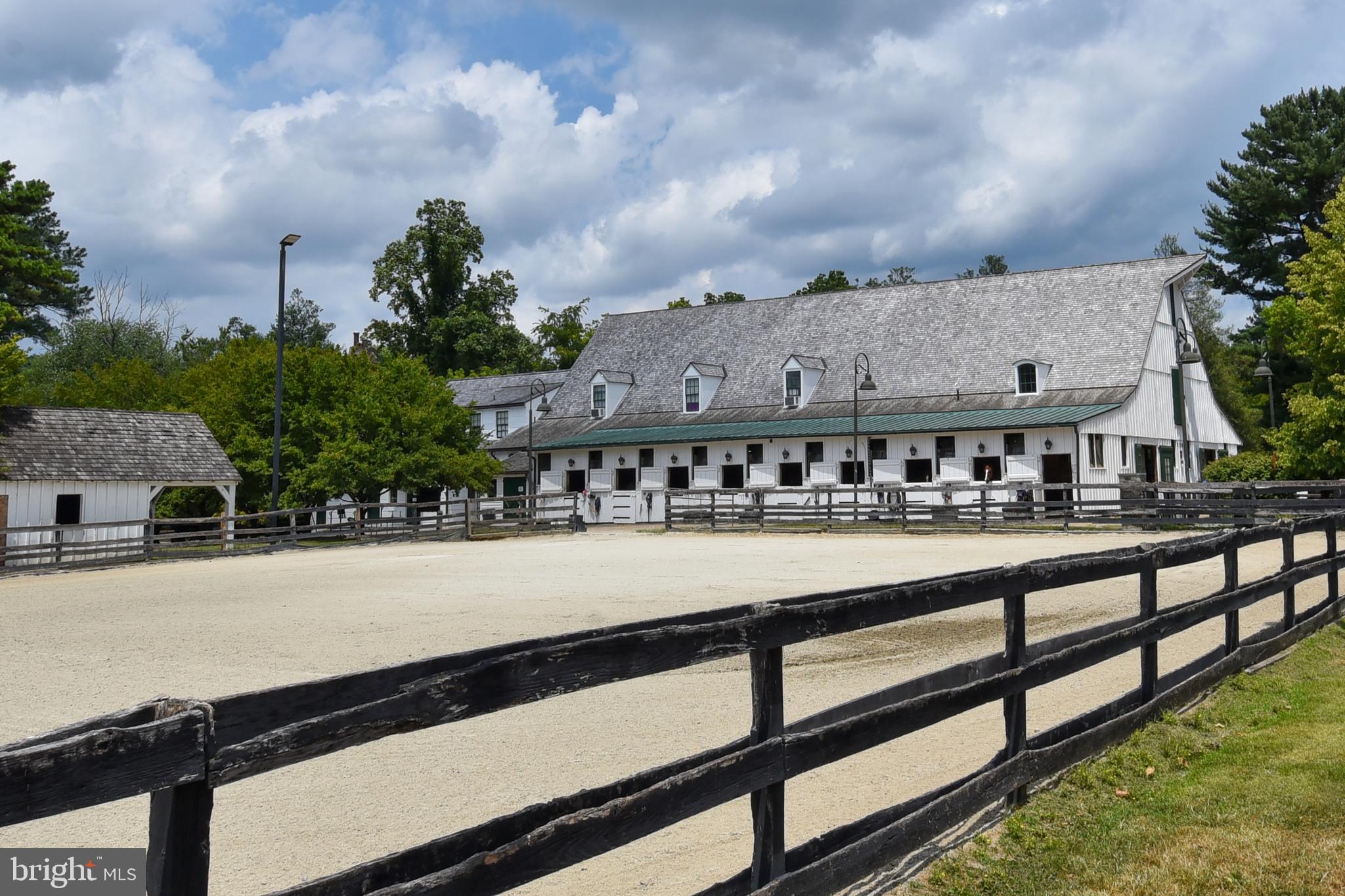 8205 MEADOWBROOK LANE