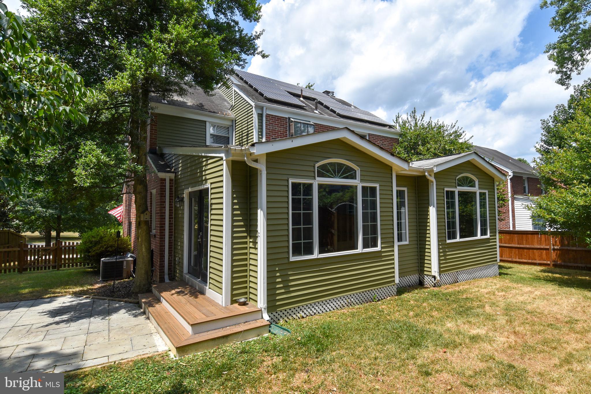 8205 MEADOWBROOK LANE