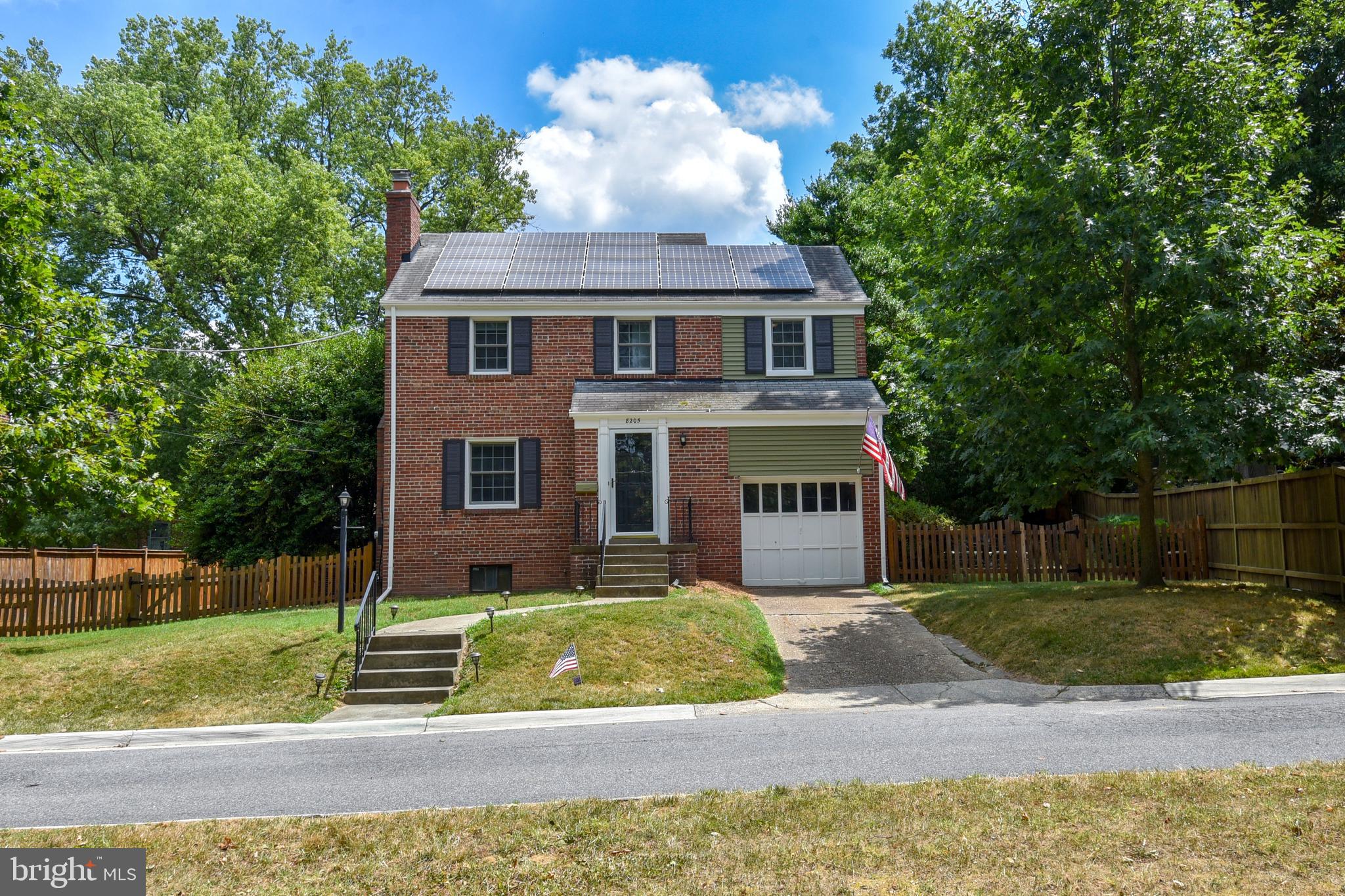 8205 MEADOWBROOK LANE