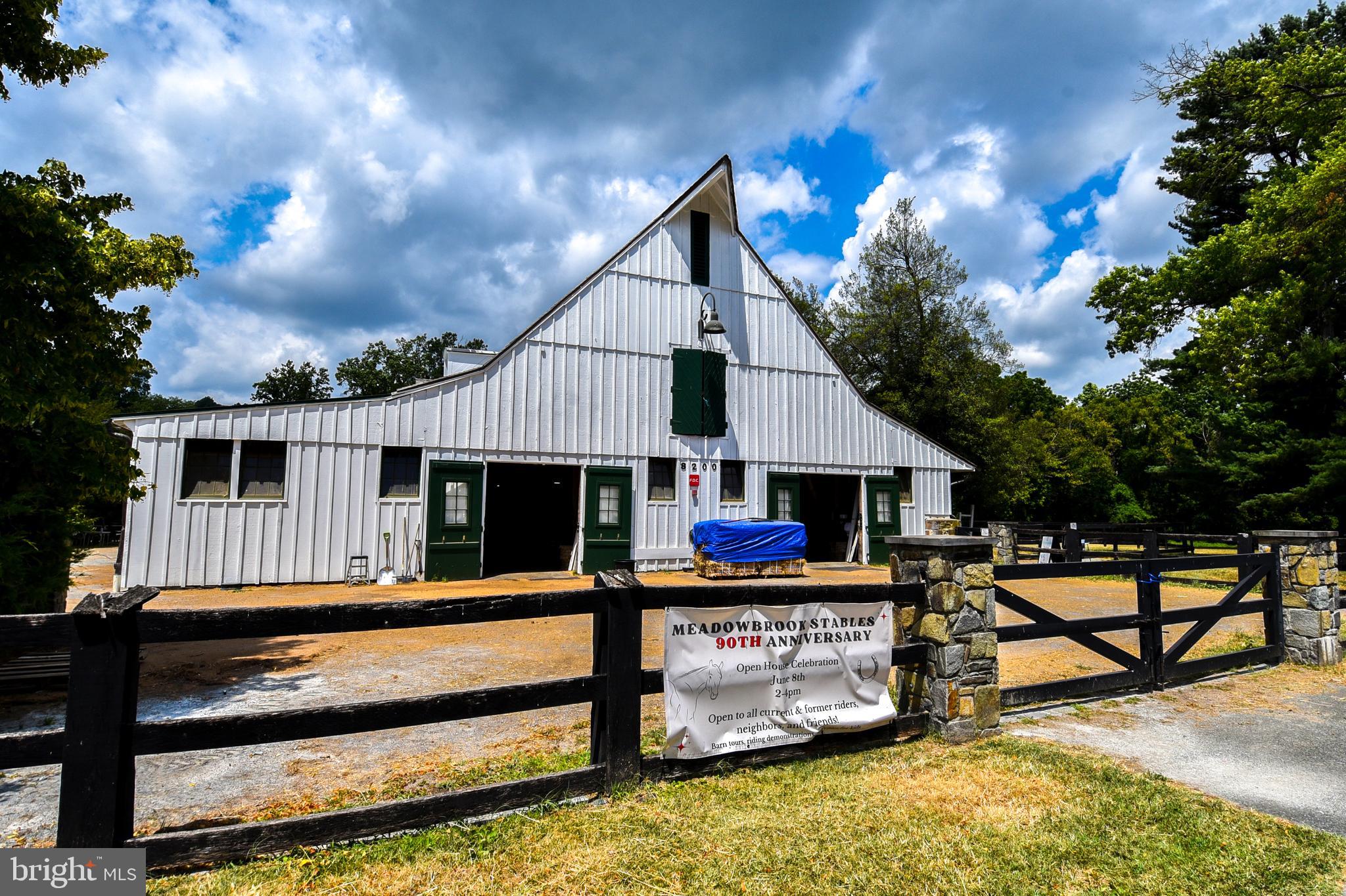 8205 MEADOWBROOK LANE