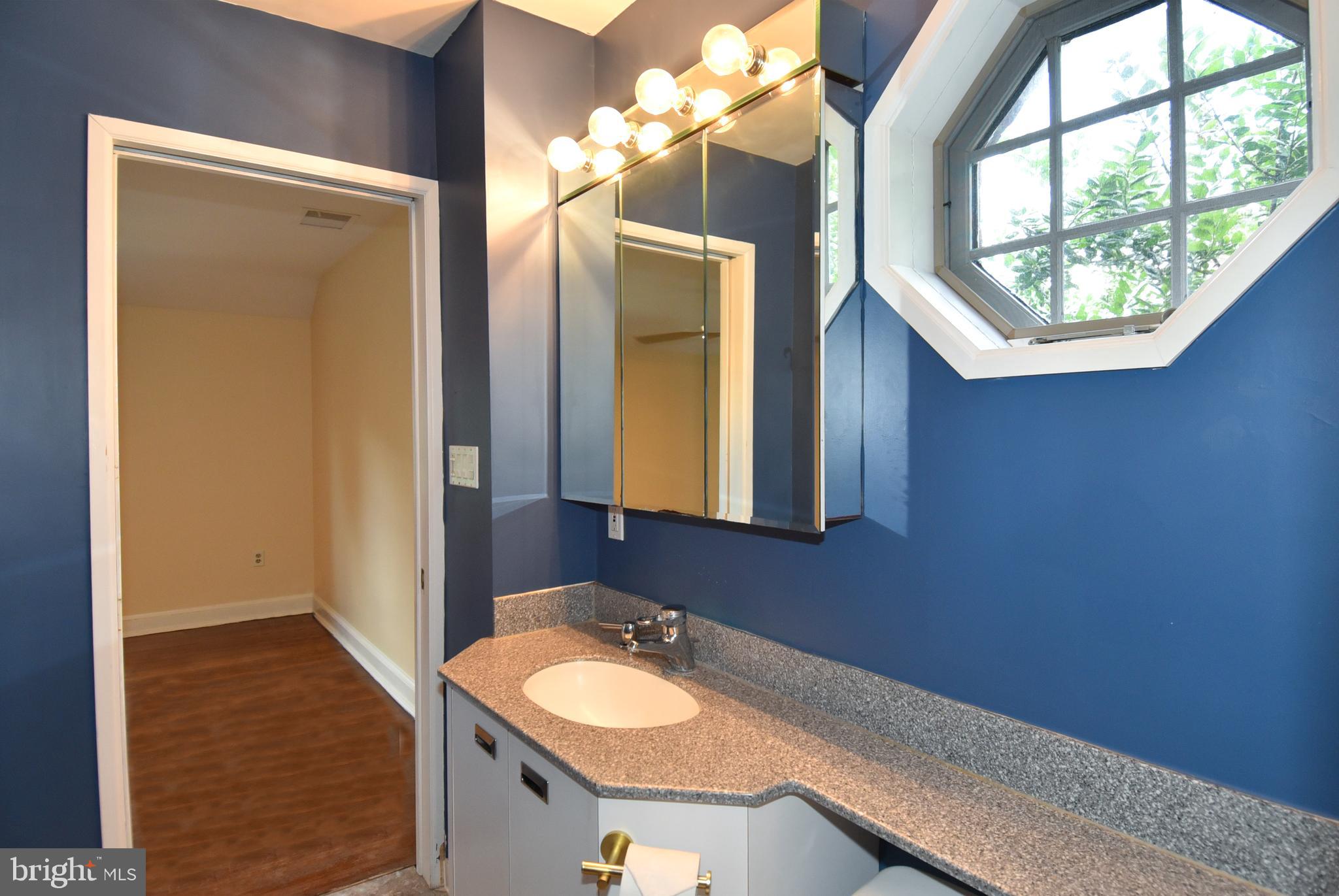 8205 MEADOWBROOK LANE