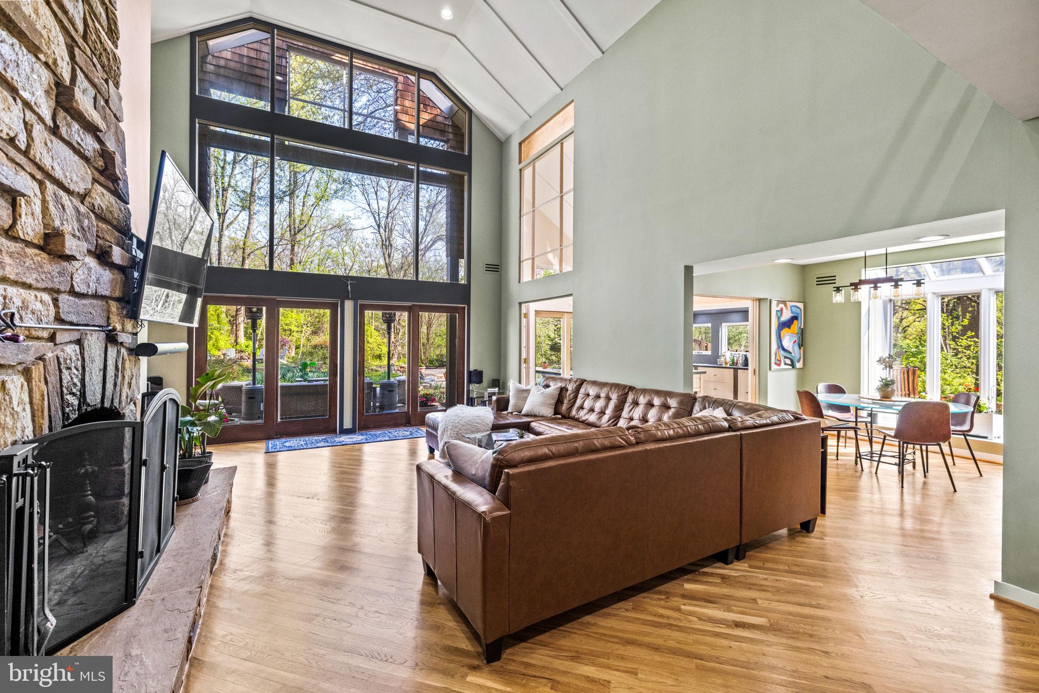 8901 POTOMAC STATION LANE
