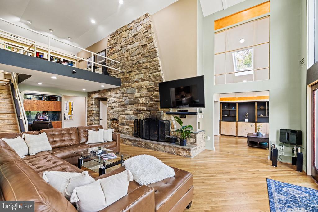8901 POTOMAC STATION LANE