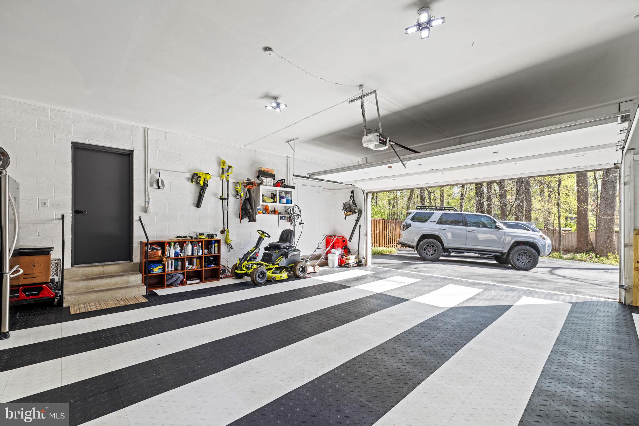 8901 POTOMAC STATION LANE