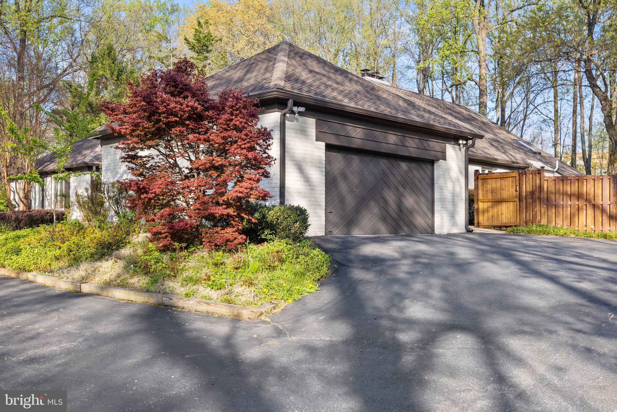 8901 POTOMAC STATION LANE