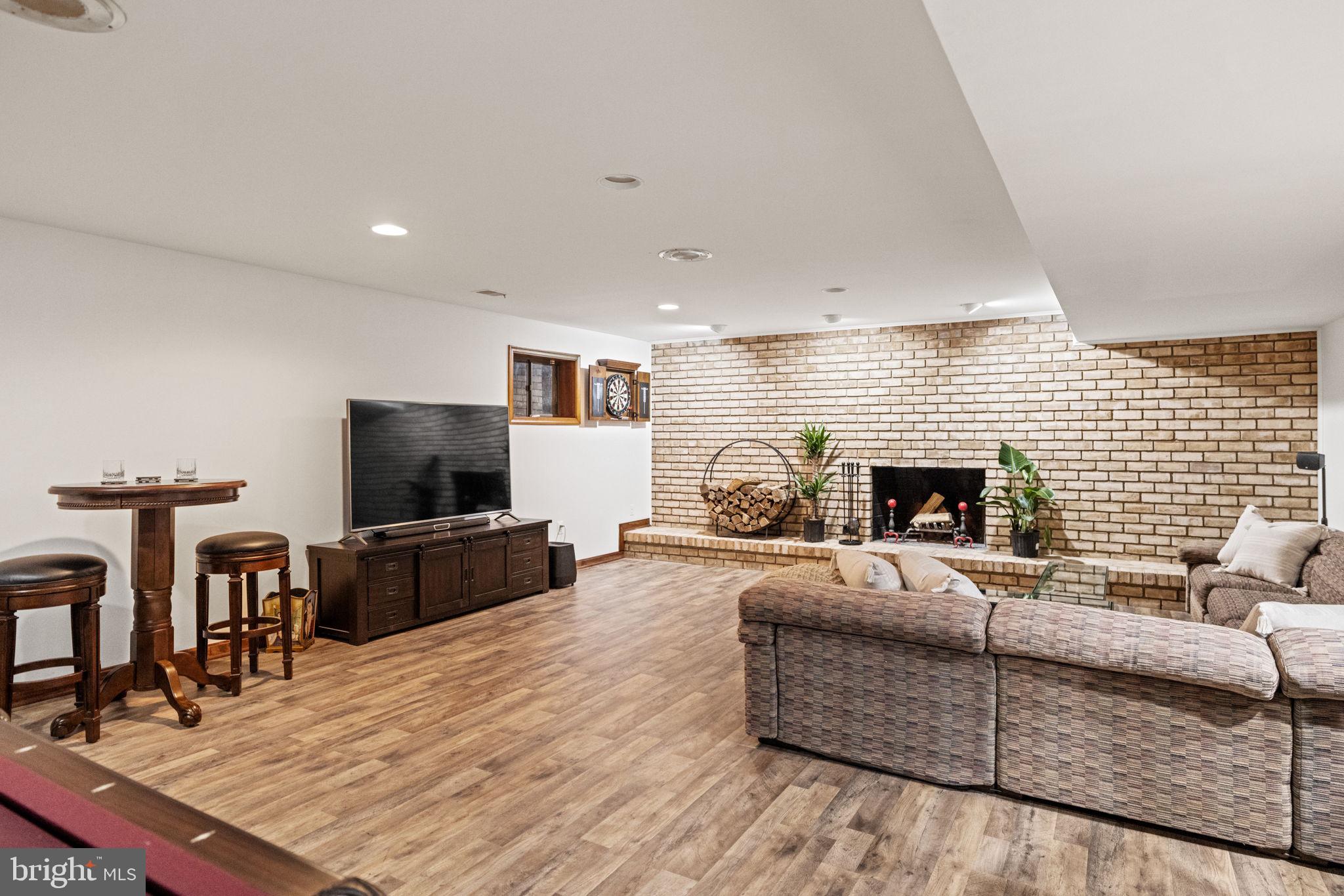 8901 POTOMAC STATION LANE
