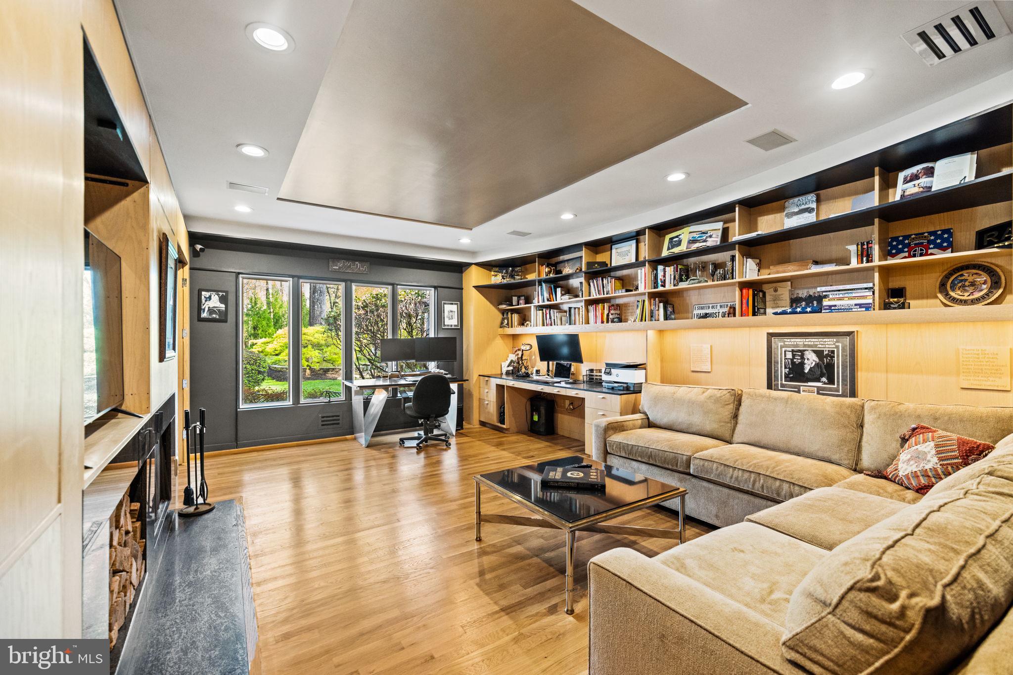 8901 POTOMAC STATION LANE