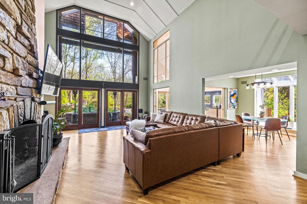 8901 POTOMAC STATION LANE