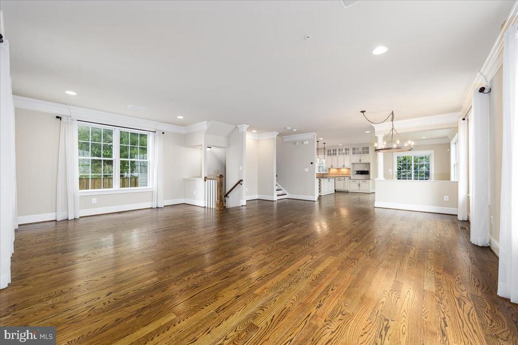 8104 OLD GEORGETOWN ROAD