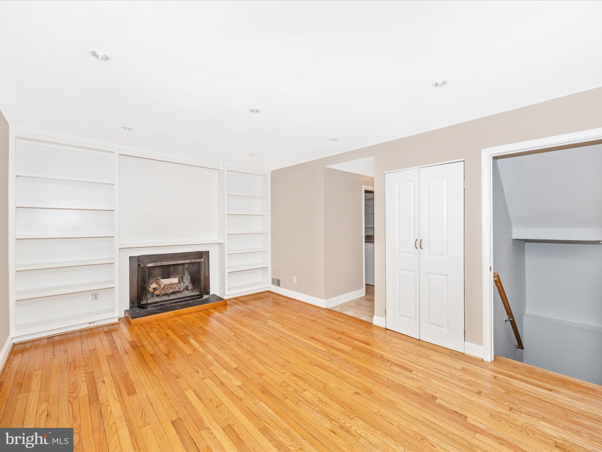 18333 DUTCHESS DRIVE