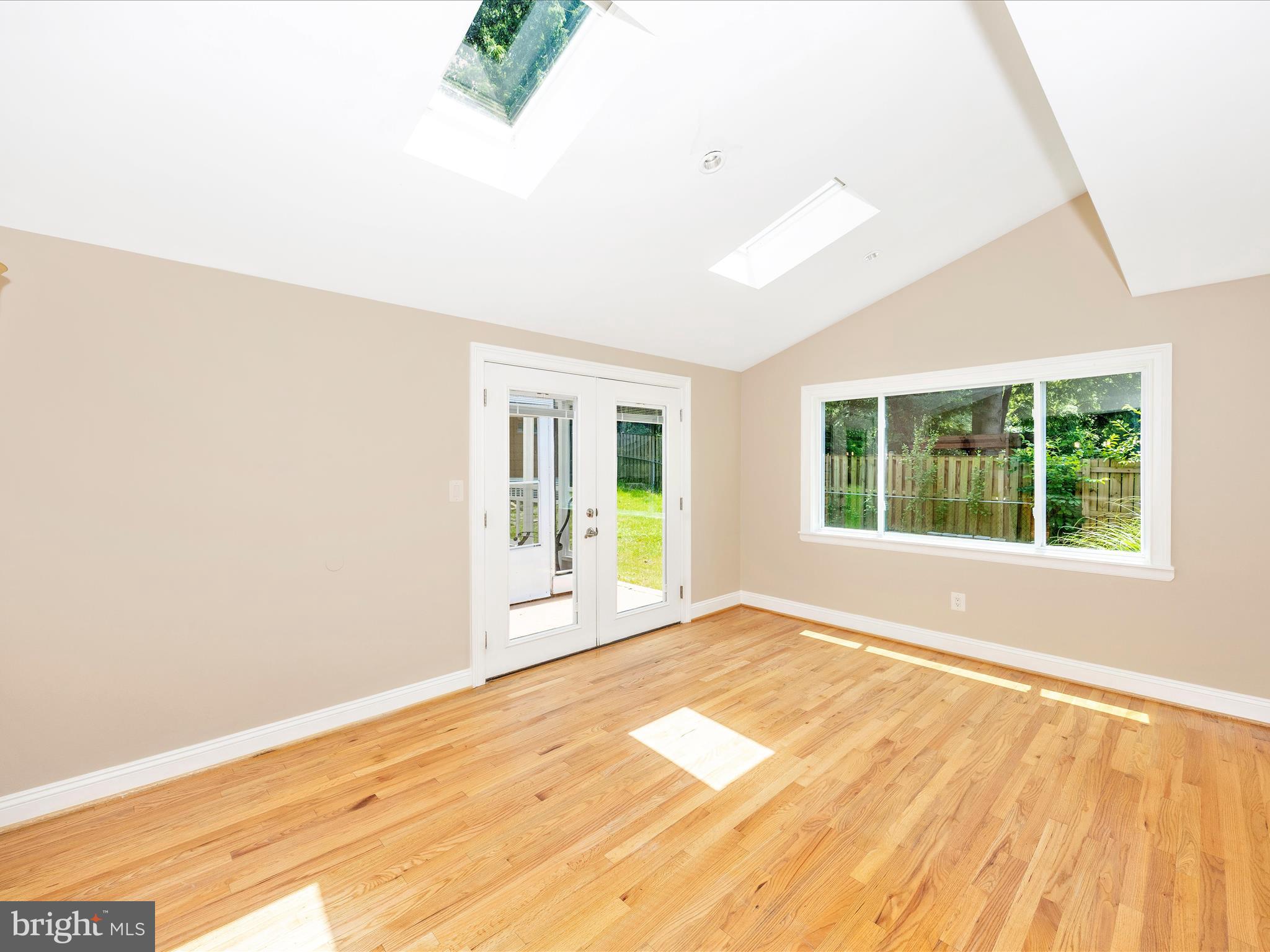 18333 DUTCHESS DRIVE