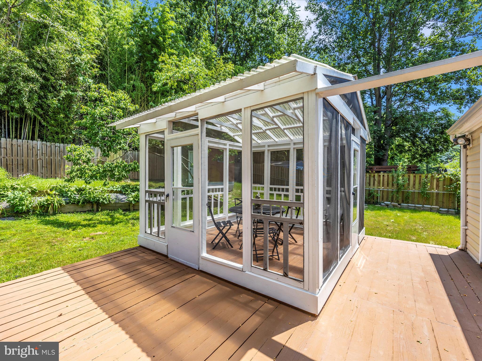 18333 DUTCHESS DRIVE