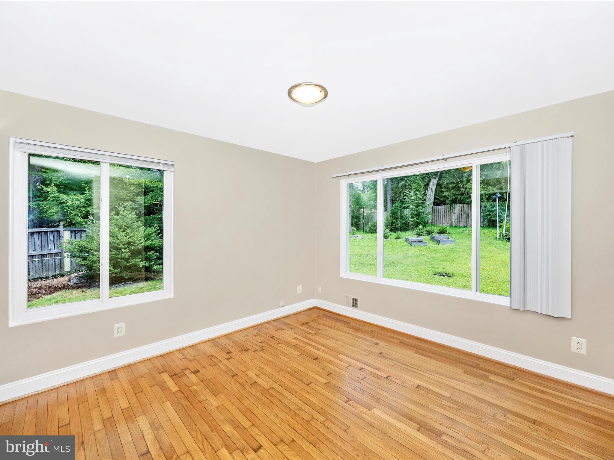 18333 DUTCHESS DRIVE