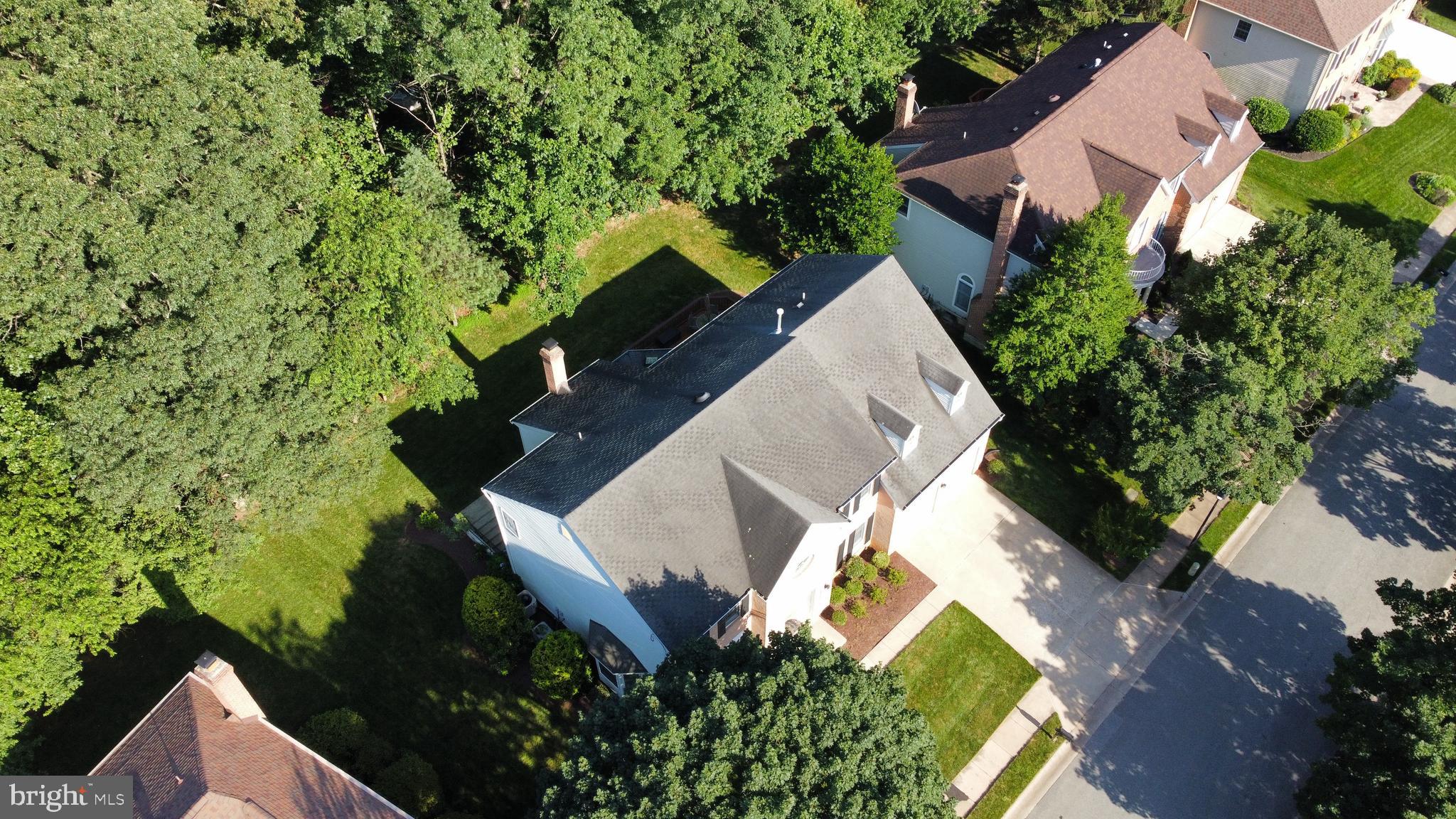 8011 Lions Crest Way