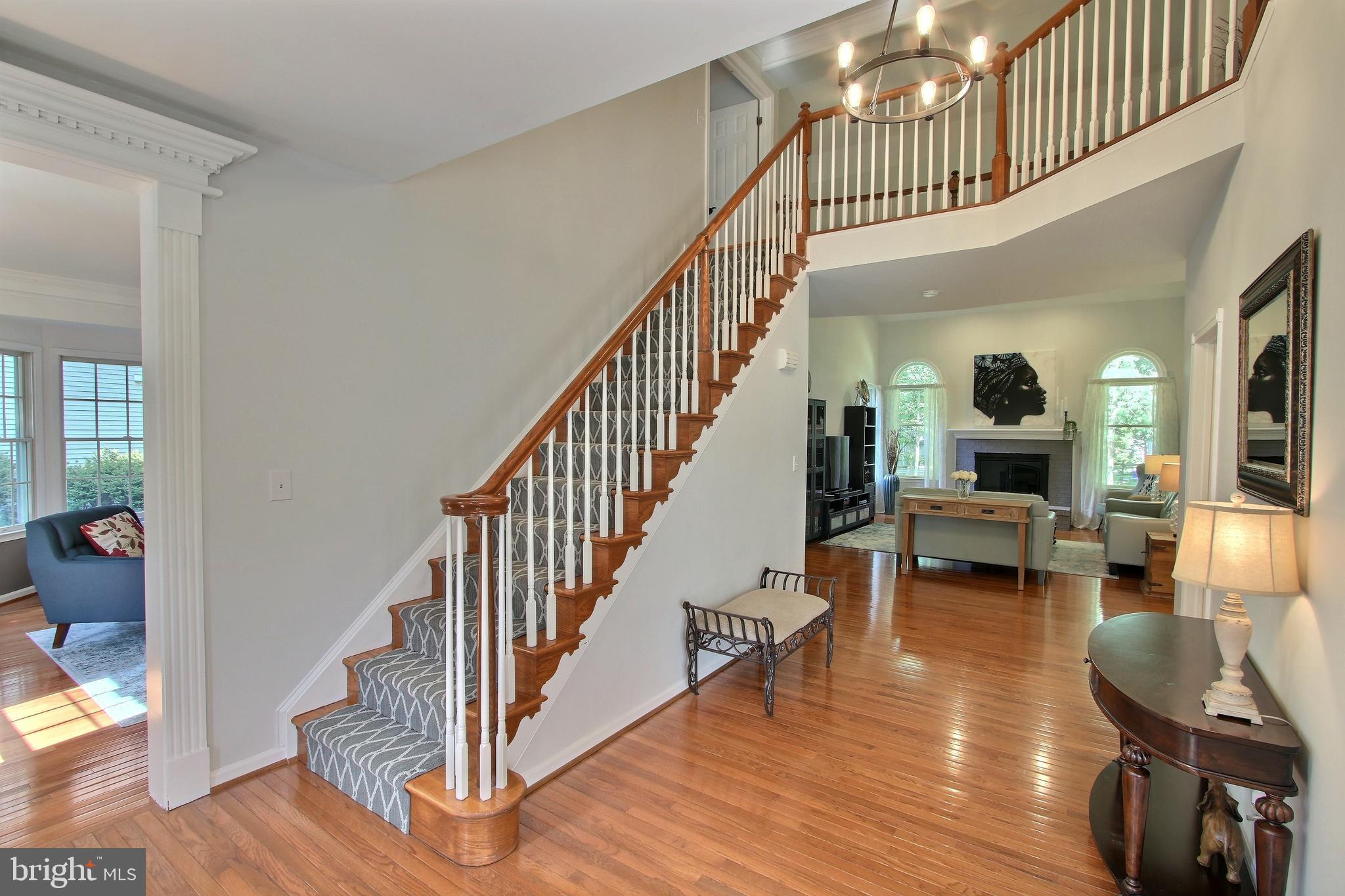 8011 Lions Crest Way