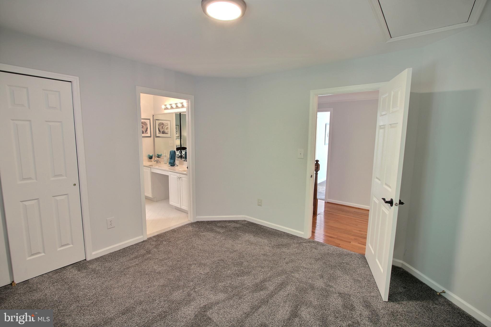 8011 Lions Crest Way