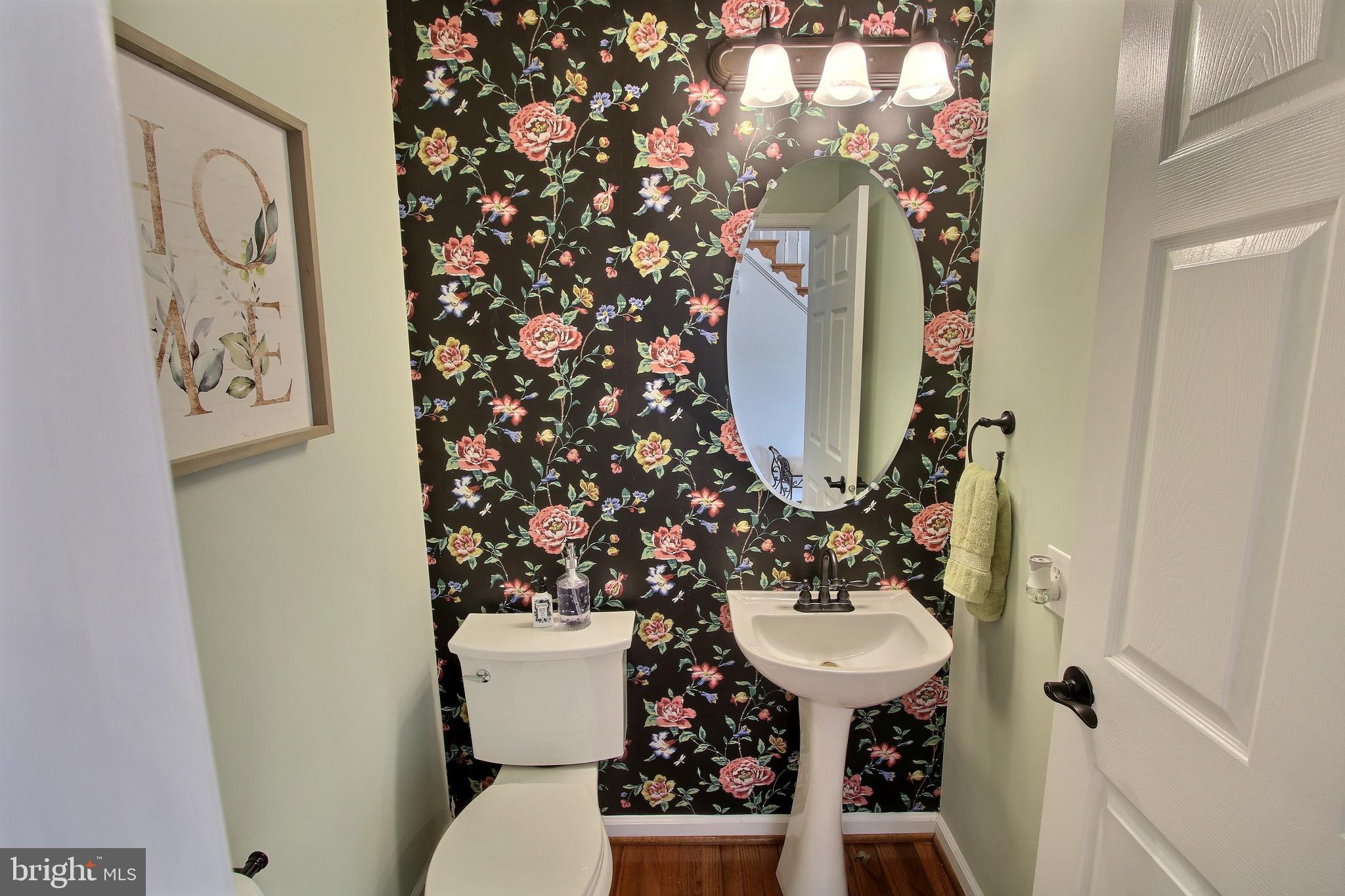 8011 Lions Crest Way