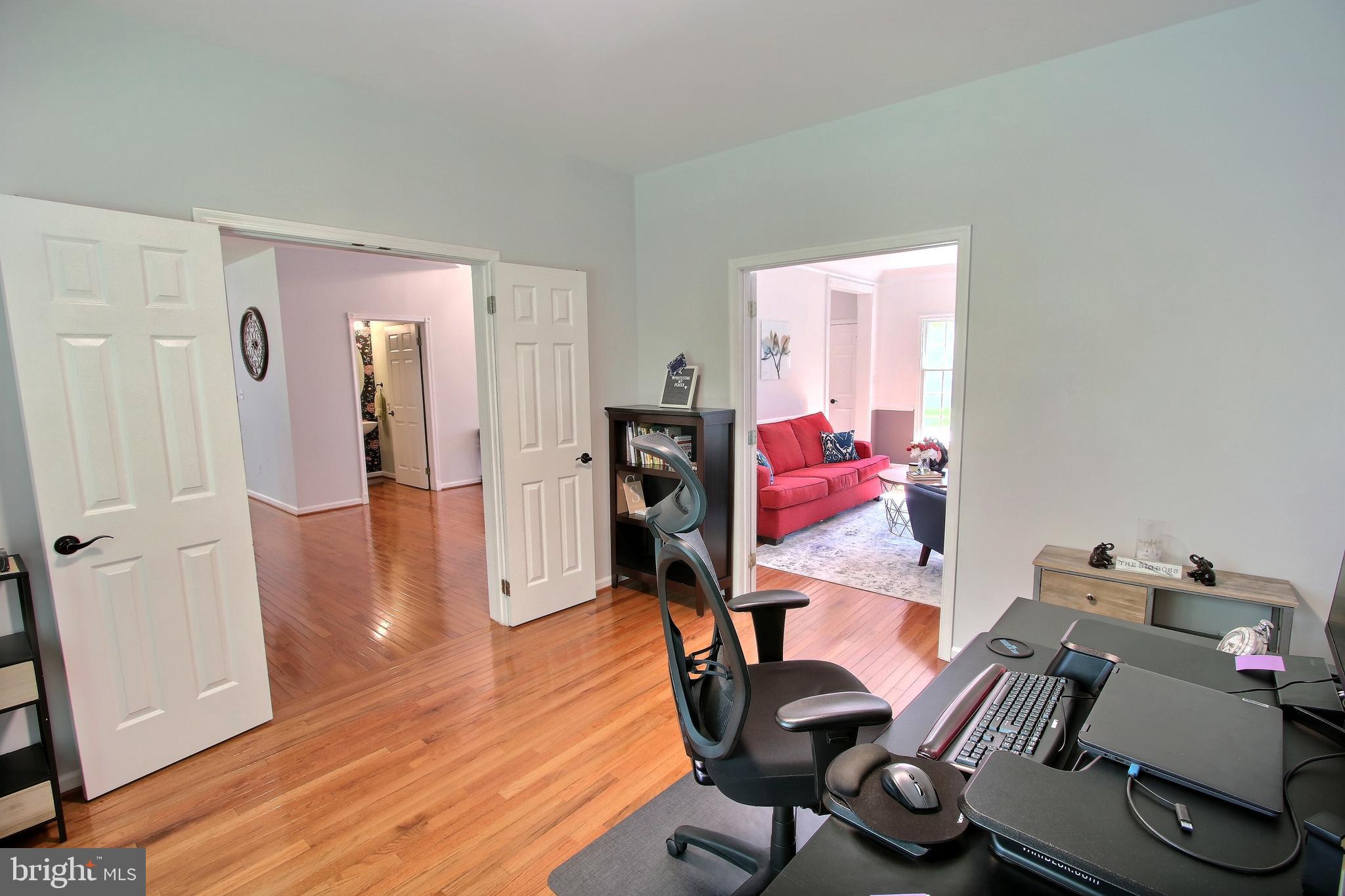 8011 Lions Crest Way