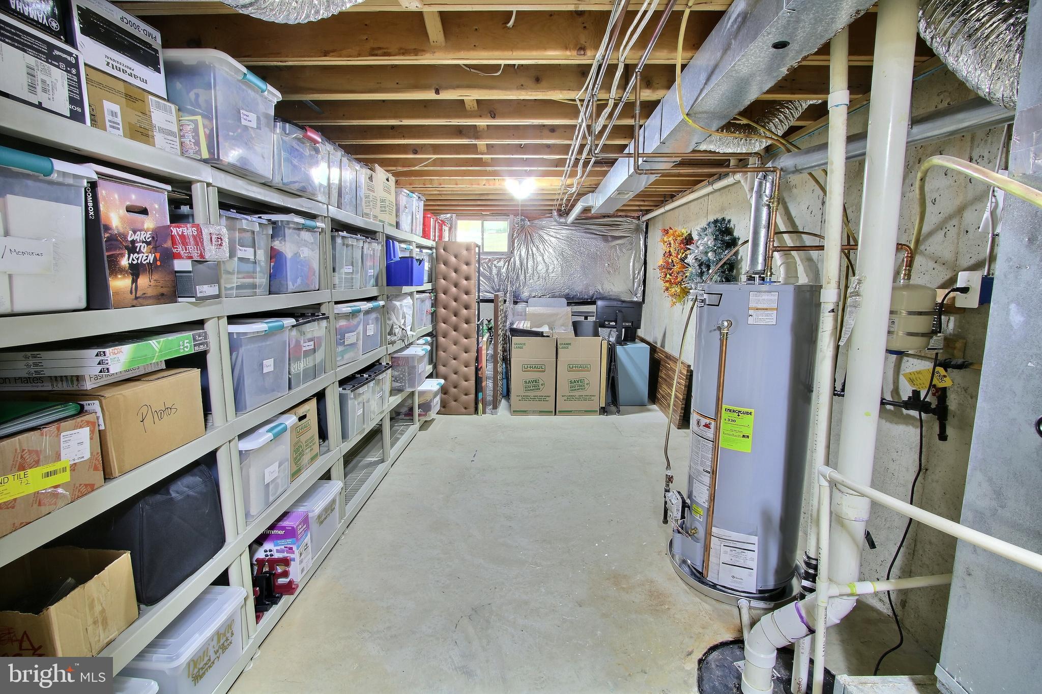 8011 Lions Crest Way