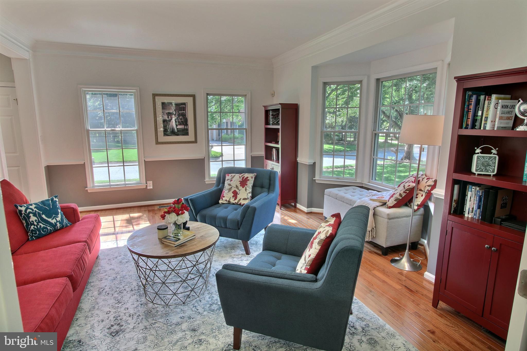 8011 Lions Crest Way