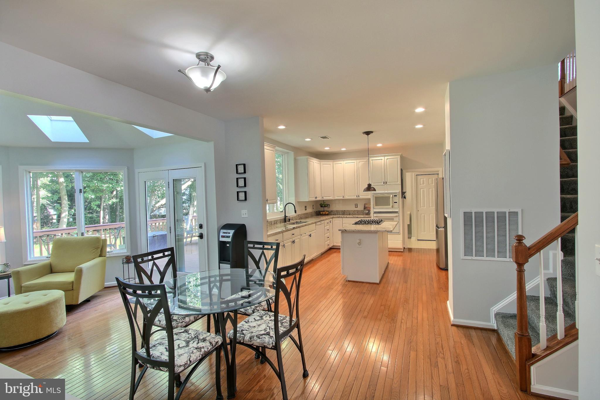 8011 Lions Crest Way